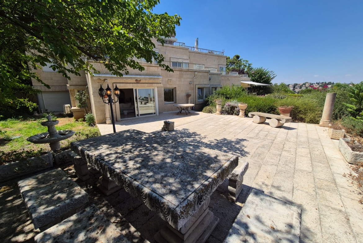 Jerusalem Real Estate in Caspi Street